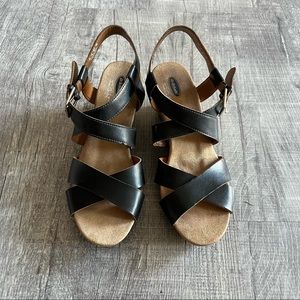 Dr Scholl’s Wedge Sandals Comfort Leather Casual Everyday Shoes Size 8 Bracket